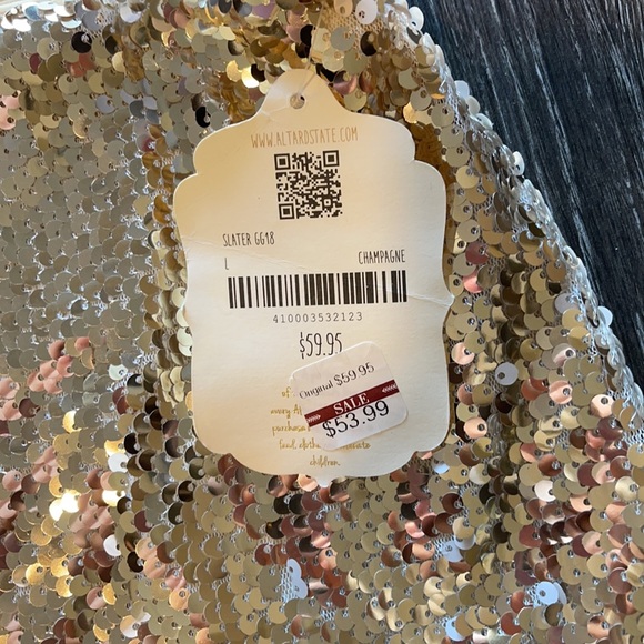 Altar’d State Gold Sequins Mini-Skirt - Picture 4 of 6